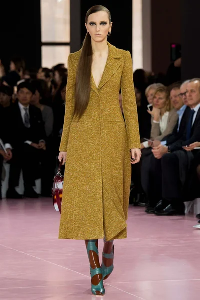 Look 42